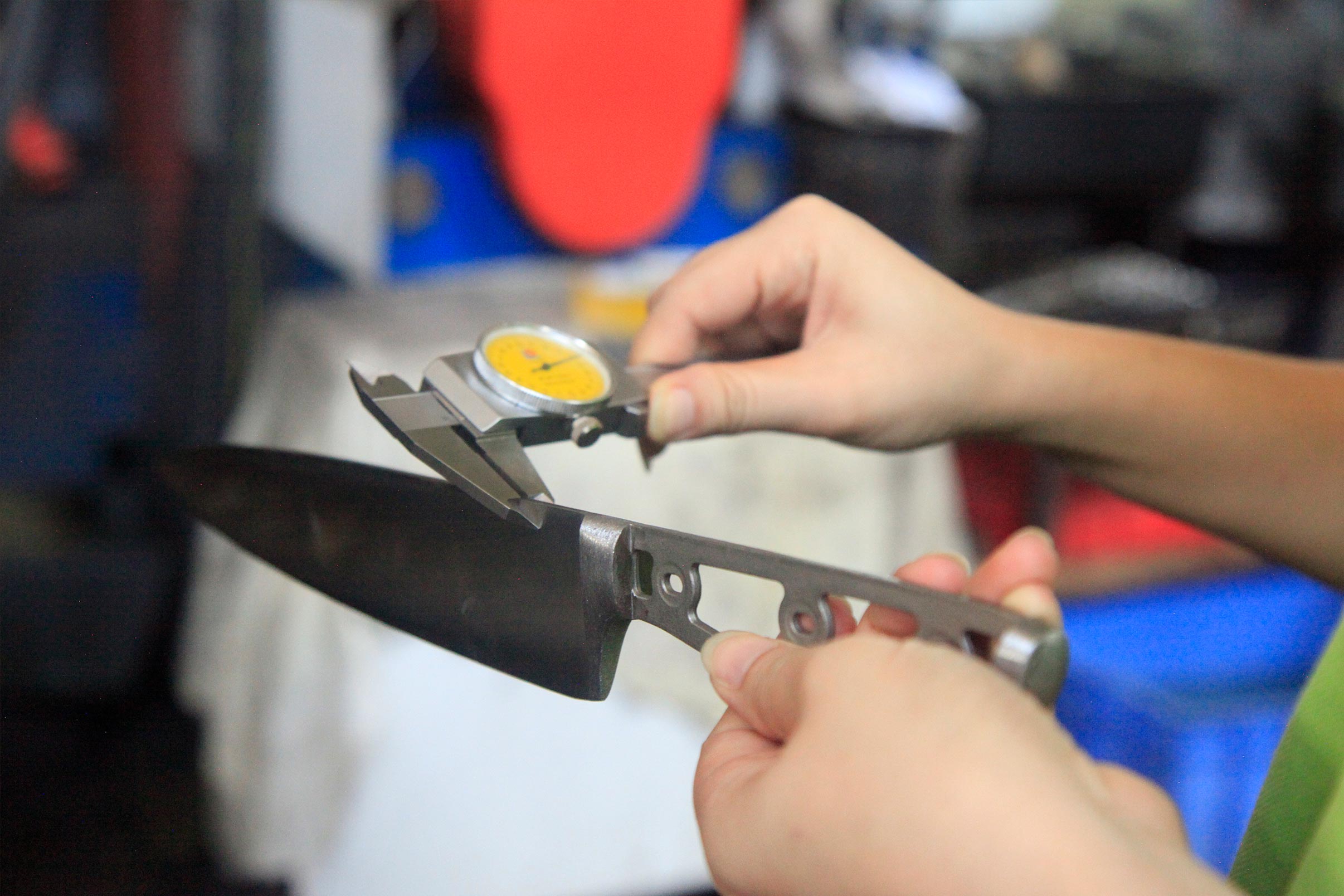  Az Everwealth kiváló minőségű késeket gyárt az Ön márkájának 
